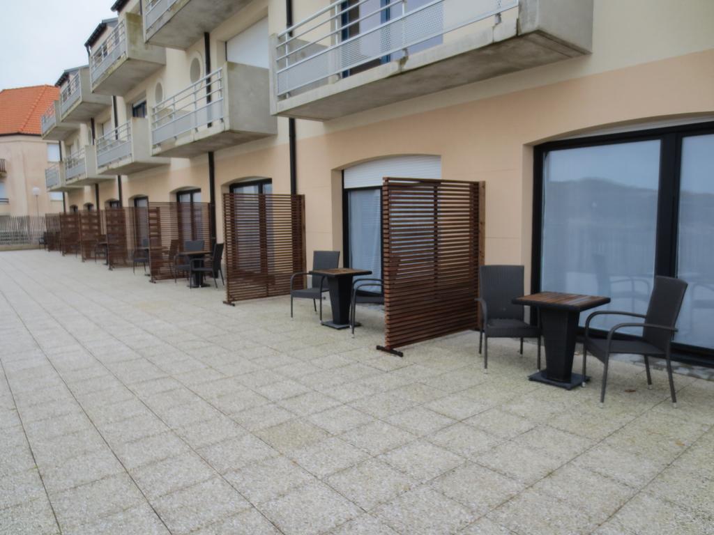 Logis- Hotel De La Baie De Wissant & Appartements ภายนอก รูปภาพ