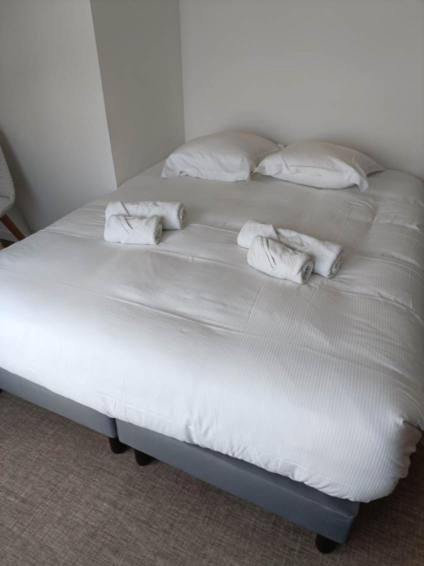 Logis- Hotel De La Baie De Wissant & Appartements ภายนอก รูปภาพ