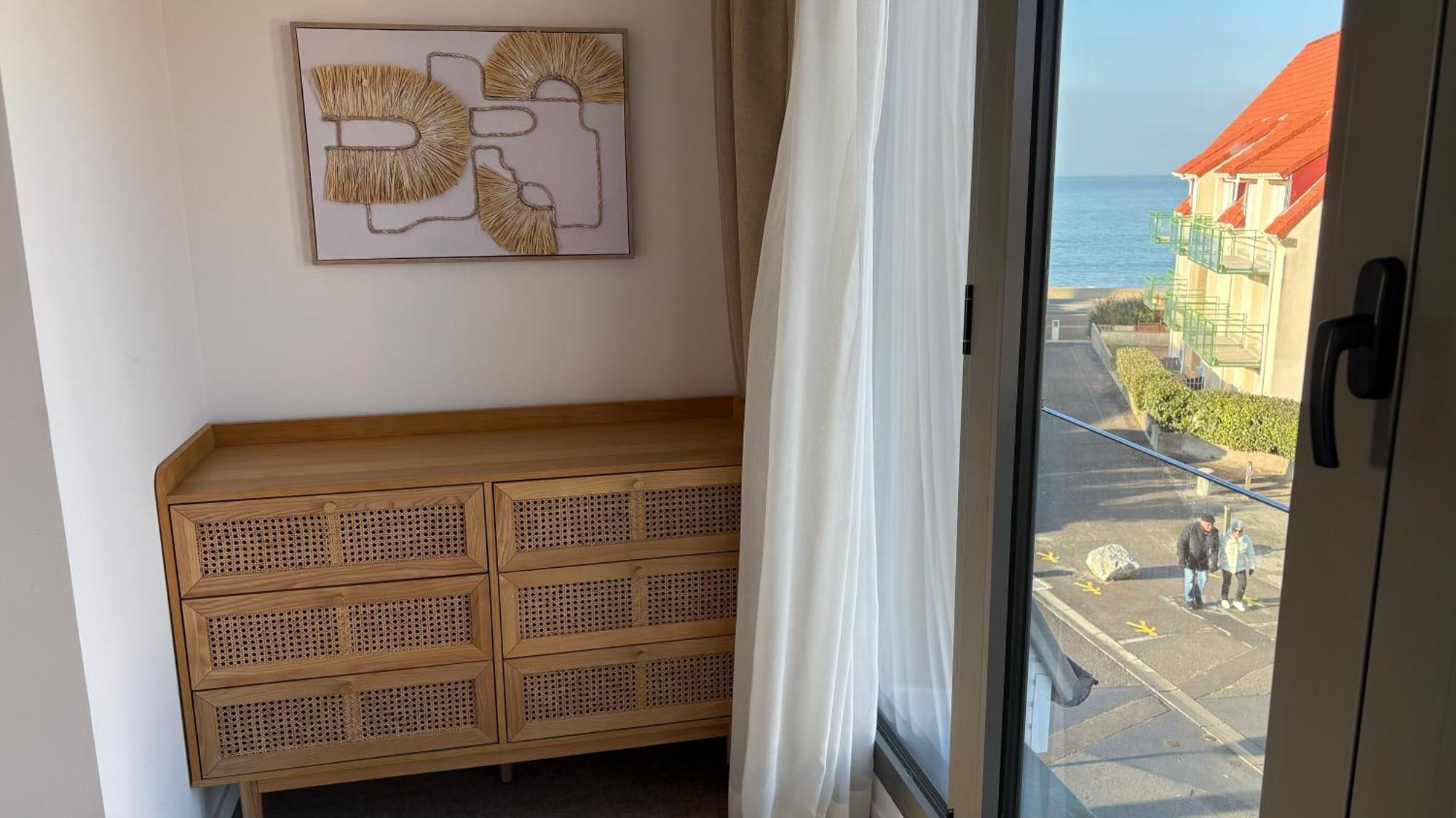 Logis- Hotel De La Baie De Wissant & Appartements ภายนอก รูปภาพ